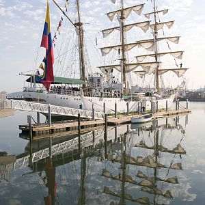 Tall Ship Gloria visits Tacoma