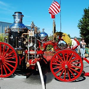 Steam pumper