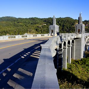 Bridge over Rogue River