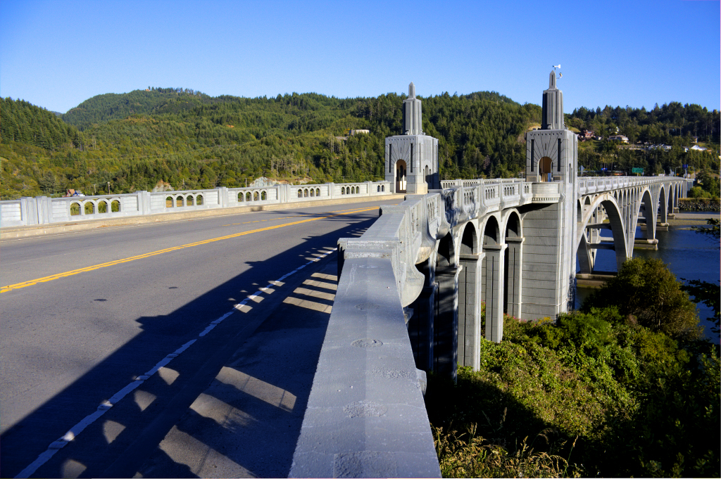 Bridge over Rogue River