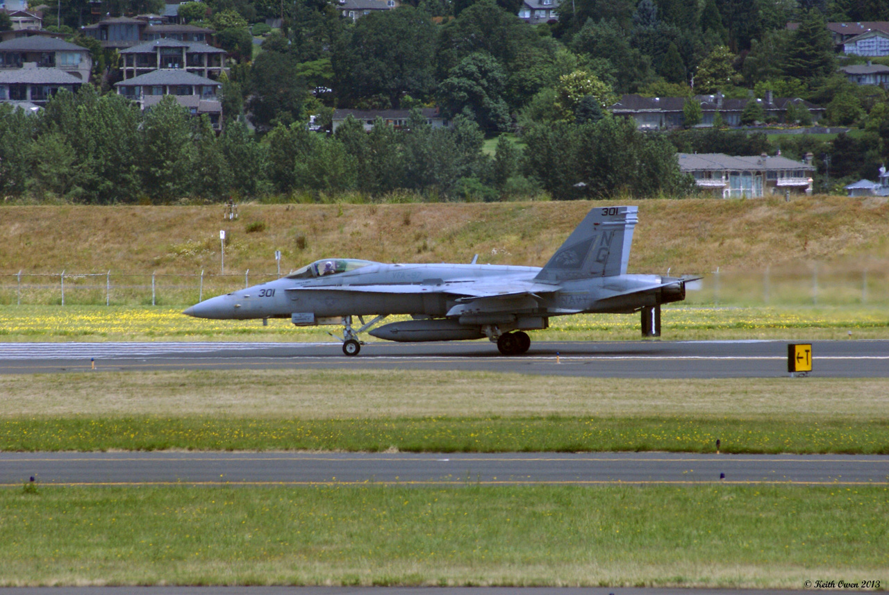 F-18 Landing at PDX