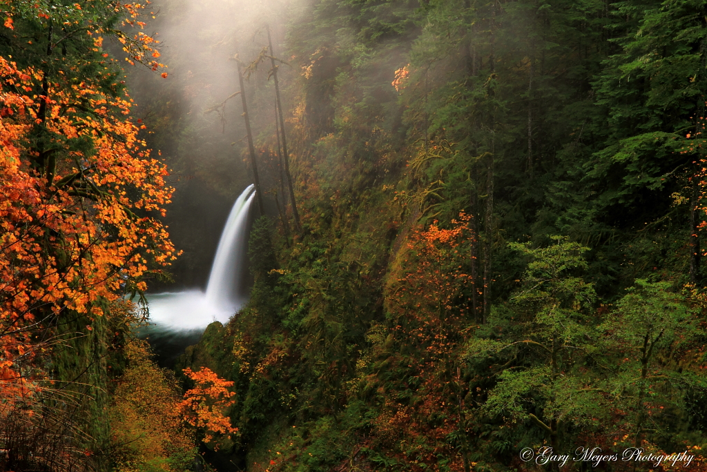 Metlako Falls in fall