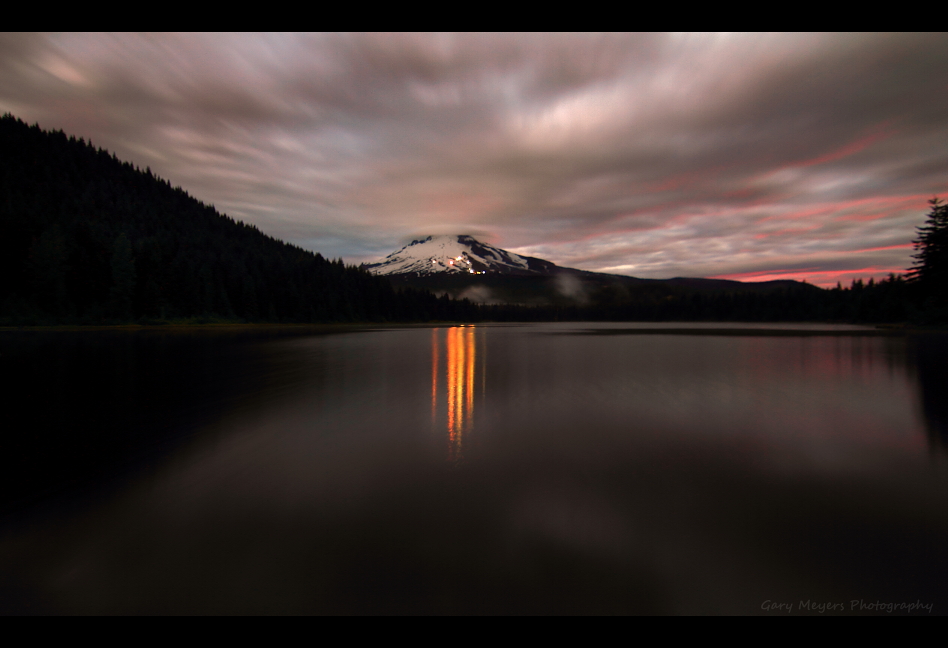 Sunrise at Trillium Lake